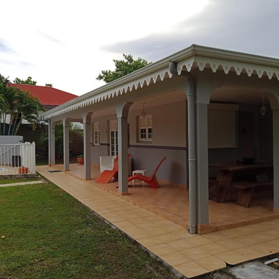 Villa Emmanuel Le Plaisir Des Vacances Сент-Люс Экстерьер фото