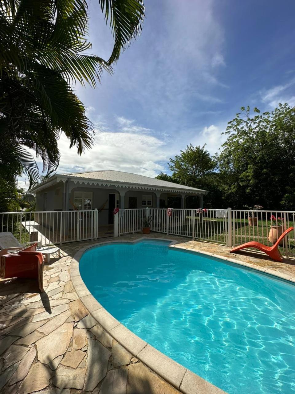 Villa Emmanuel Le Plaisir Des Vacances Сент-Люс Экстерьер фото